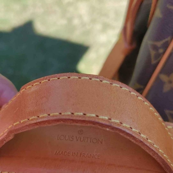 💥💥SOLD💥💥Louis Vuitton Sac Jiebesiere GM - Picture 9 of 16